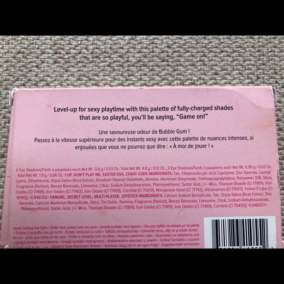 NIB🎭 Too-Faced Let's Play Eyeshadow Palette. - Picture 8 of 10
